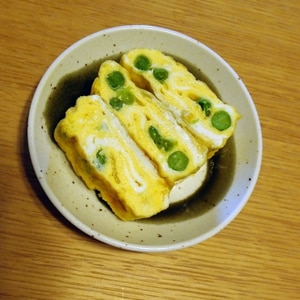 枝豆とチーズ入りの豪華な卵焼き